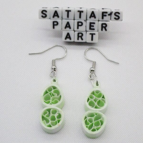 Aretes Pequeños Colgantes en Papel a Cuadros Verde Pastel & Blanco (AR-17)