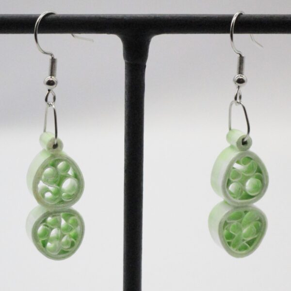 Aretes Pequeños Colgantes en Papel a Cuadros Verde Pastel & Blanco (AR-17)