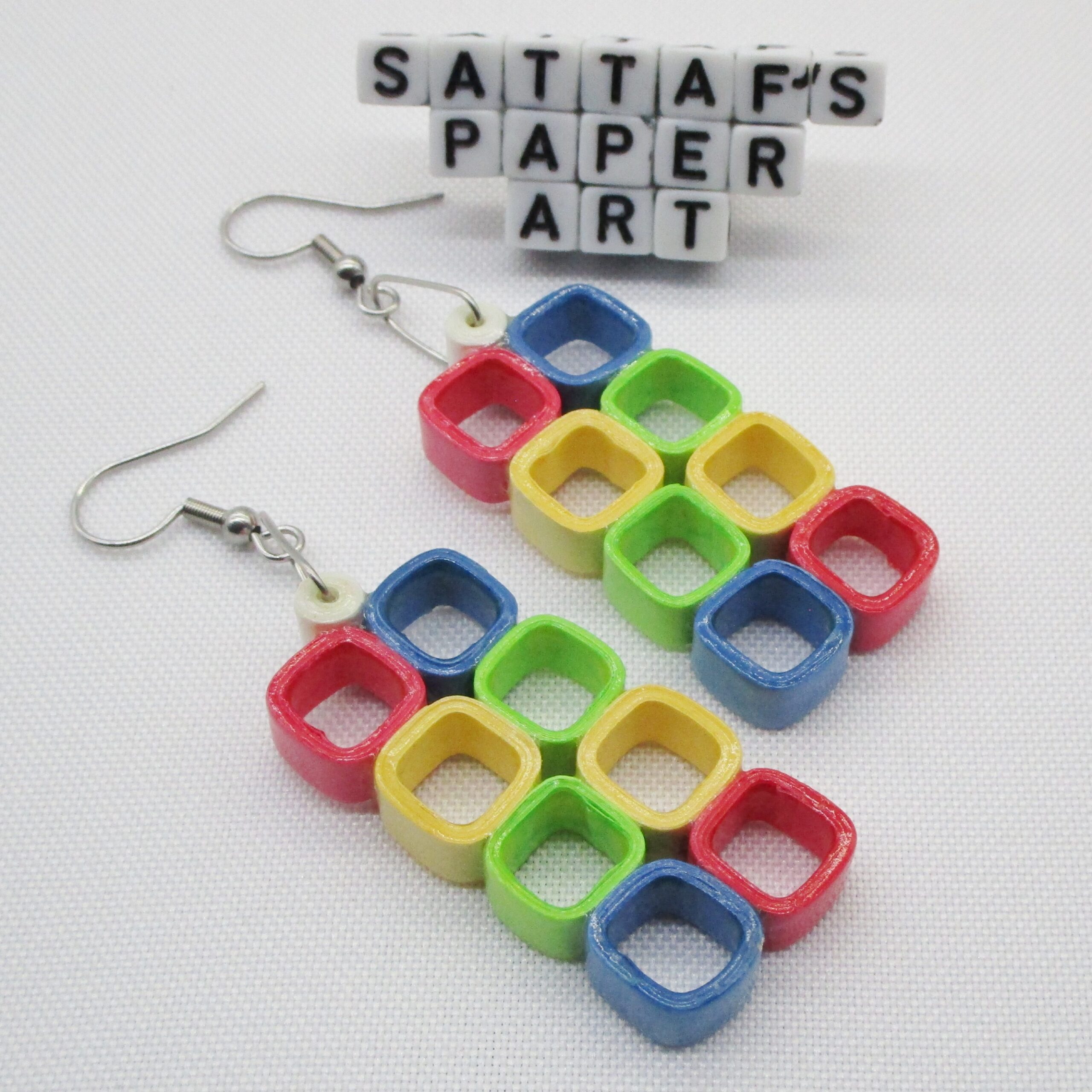 Aretes Largos Colgantes de Cuadros Multicolor (AR-20)