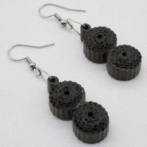 Aretes Pequeños Colgantes en Color Chocolate Oscuro (AR-6)