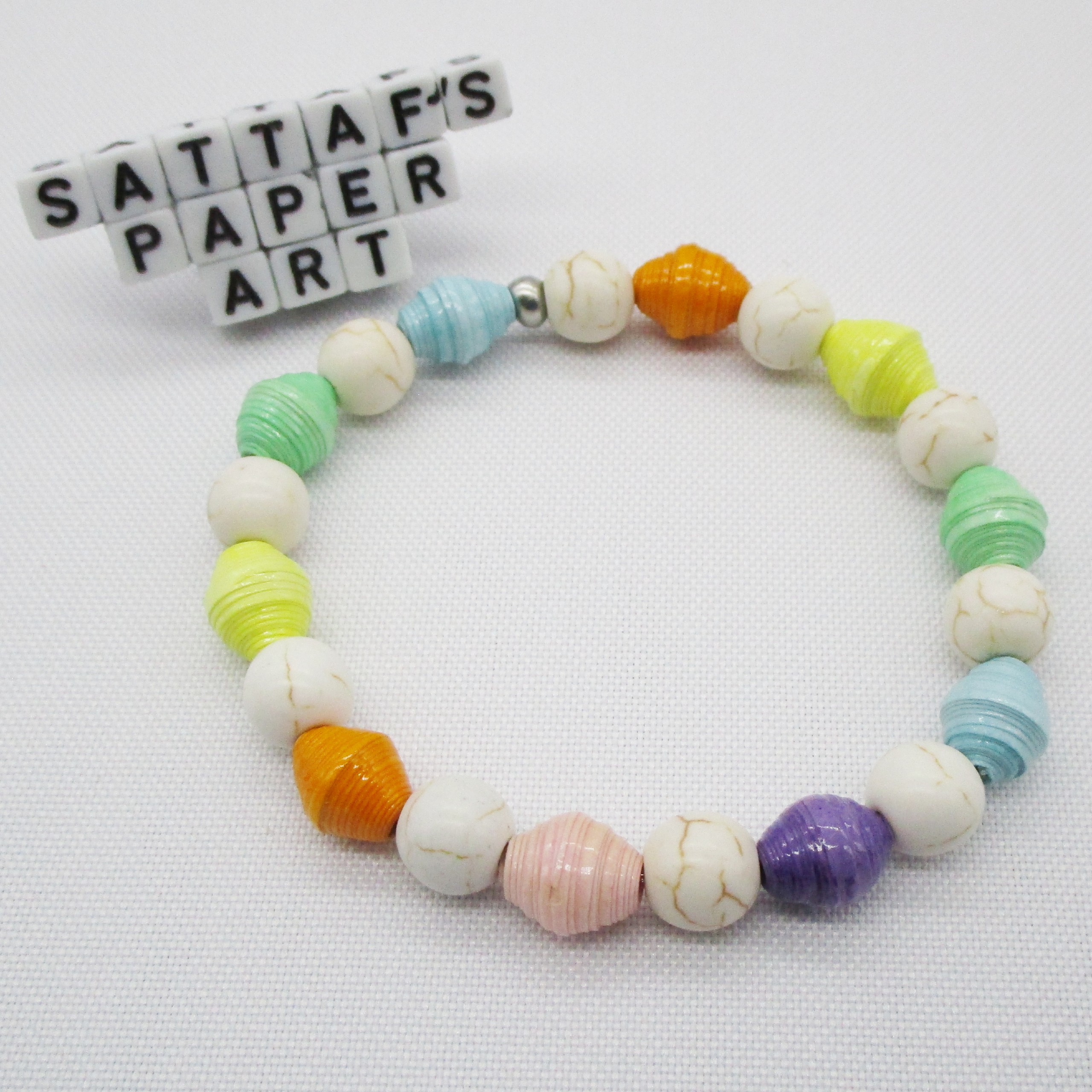 Pulsera Elástica de Cuentas de Papel en Tonos Pastel y Cuentas de Piedra Natural Color Marfil (PU-2)